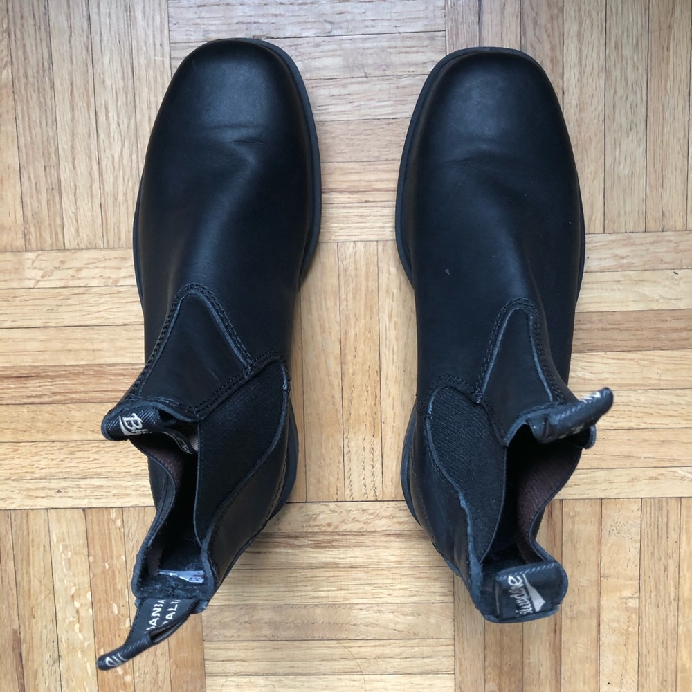 Black Blundstone Chelsea boot size US 7.5 /AUS 4.5